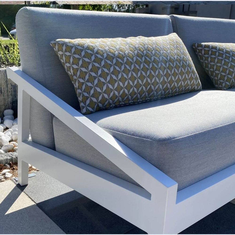 Maldeta szara kanapa 2